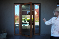drzwi zewnętrzne, aluminiowe drzwi wejściowe, drzwi z czytnikiem linii papilarnych, drzwi aluprof, drzwi aluminiowe, automatyczne drzwi zewnętrzne, nowoczesne drzwi do domu, drzwi aluprof, drzwi alu i